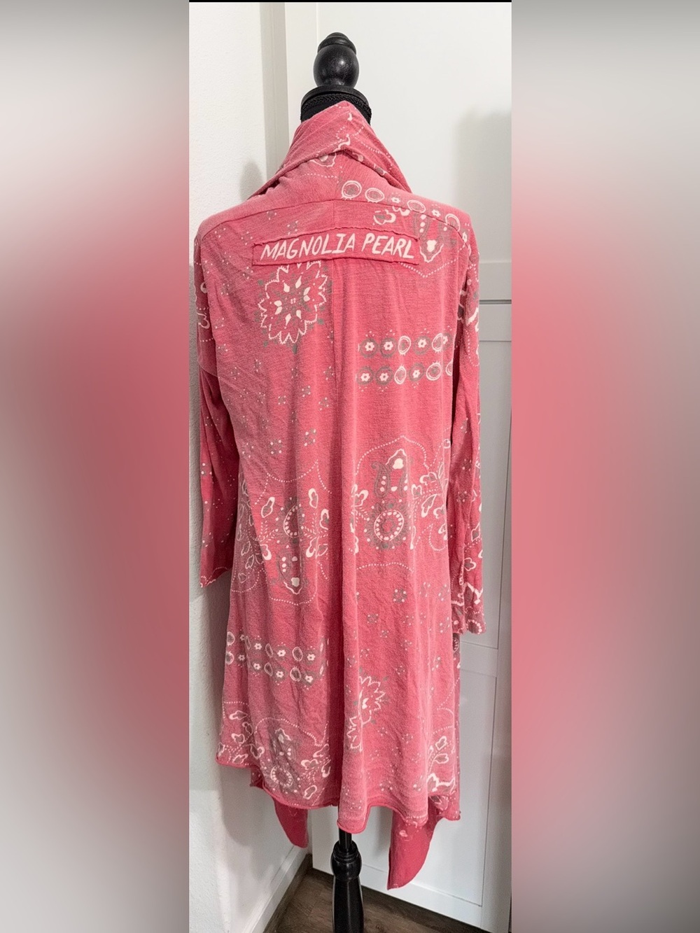 Magnolia Pearl Rose-Pink Bandana Print Lightweight Long Cardigan